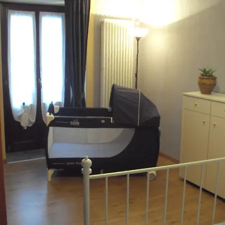 All'ombra Dell'antica Pietra Orta San Giulio